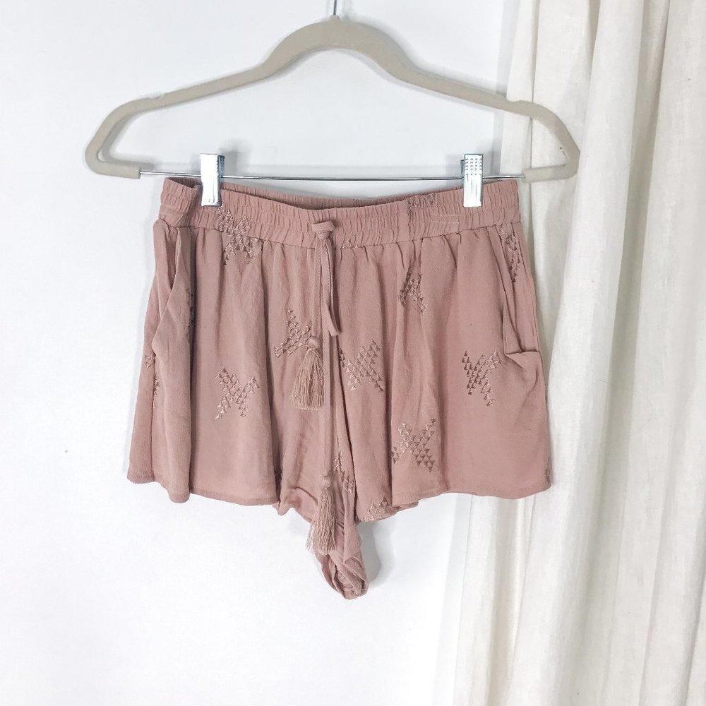 Lulus Feel the Tide Mauve Embroidered Shorts Blush - Picture 3 of 7